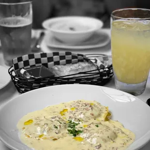 Mushroom Ravioli| @whaevaeats