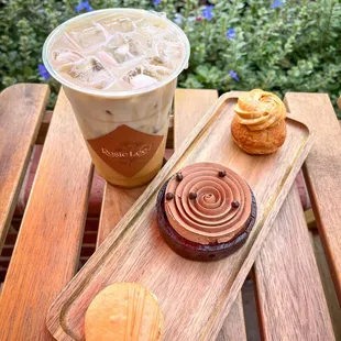 Coffee dessert flight