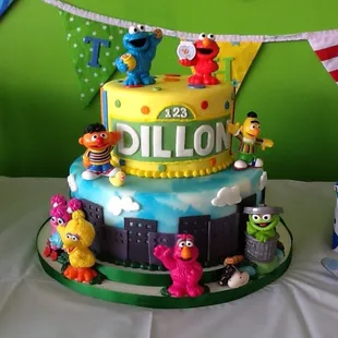 a sesame street birthday cake