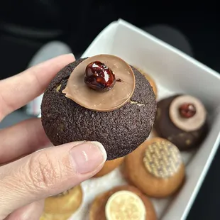 cupcakes, food, dessert