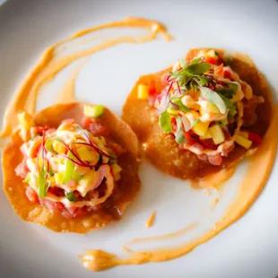 Spicy Tuna Tartar, Mango Mojo, Crispy Wontons