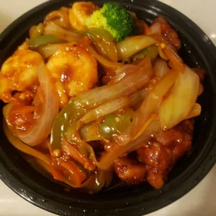 Dragon Phoenix. (Shrimp with kung pao chicken) #yum #ReviewsByRL