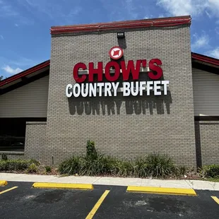 the front of the restaurant