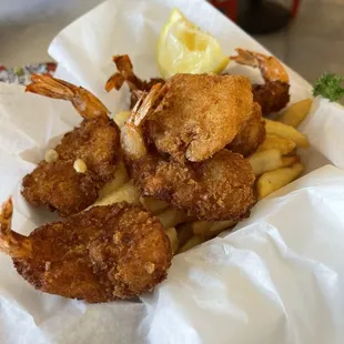 Friend shrimp basket and seasoned fries