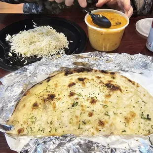 Garlic naan, chicken talkative masala #yum #ReviewsByRL