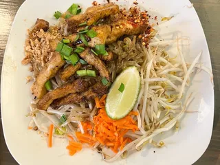 Thai Cafe & Noodle Treats