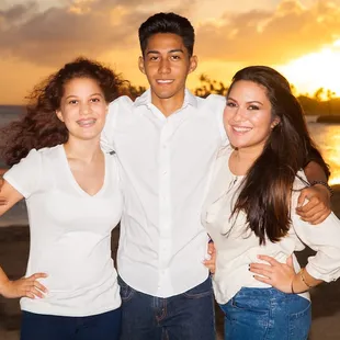 Honolulu Family Photographer www.chrisboulware.com
