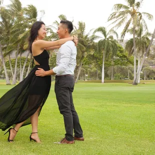 Honolulu Engagement Photographer www.chrisboulware.com