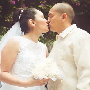 Honolulu Wedding Photographer www.chrisboulware.com