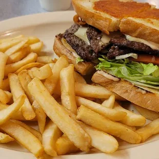 San Francisco burger with Fries