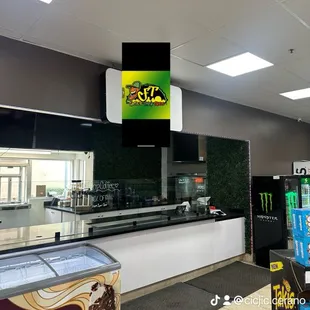 sushi and sashimi, interior