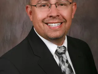 Raul Tellez - Select Realty Group