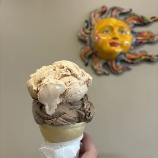 Ice cream, size small