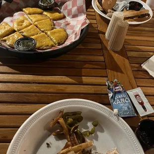 Cheddar Cheezy Burger