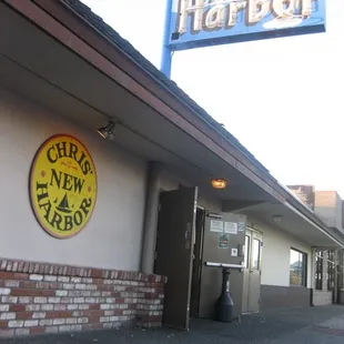 sittin' by the dock of the bay, wasting time.