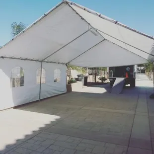 20x20 
Side walls 
Light bar