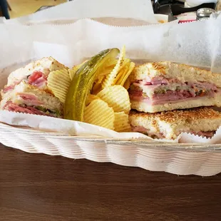  sandwich and chips in a basket