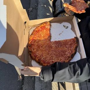 Chrissy’s Pizza