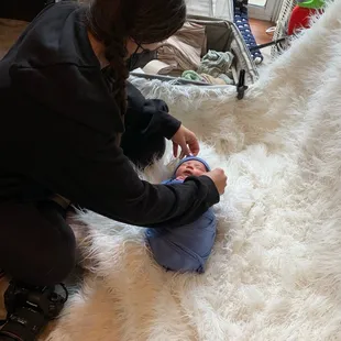 Behind the scene of Newborn Session.