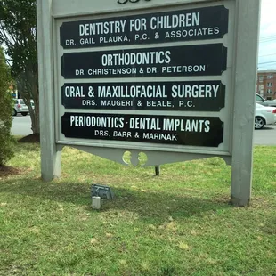 Front signage as you drive southbound from Battlefield onto Johnstown Road.