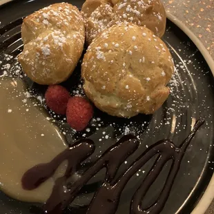 Profiteroles