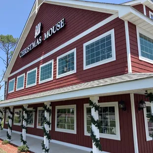 The newly built Christmas Mouse in Nags Head.  So glad to see this Phoenix rise from its ashes!