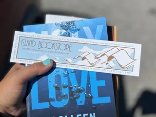 Island Book Store-Kitty Hawk