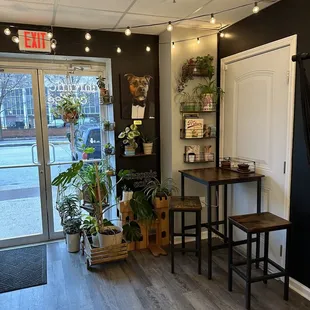 the entrance to the coffee shop