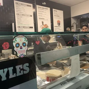 sushi and sashimi, interior