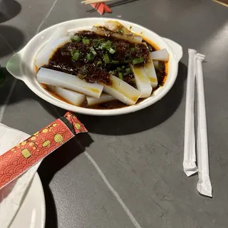 Jelly Clear Noodleas in Chili Sauce