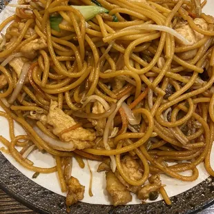 Chicken Lo Mein