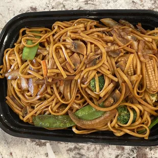 Vegetable Lo Mein (large)