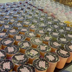 Tea , fruit tea, milk tea for party. Free toppings.