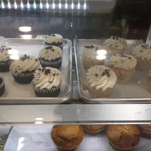 cupcakes, food, dessert