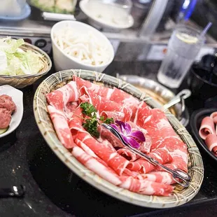 Beef Combo, Napa Cabbage, Chubby Cattle Signature Juice Beef Balls, Udon, Beef Brisket.