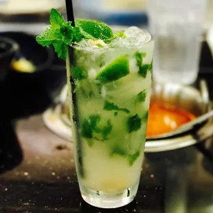 Refreshing Lychee Mojito