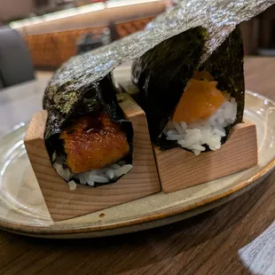 Salmon Hand Roll
