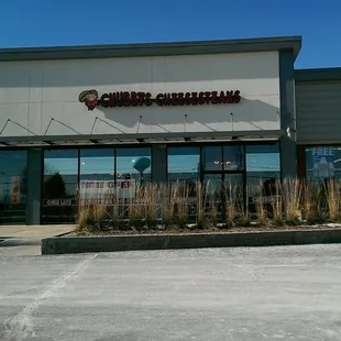 the outside of the restaurant