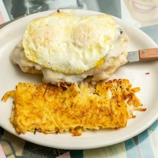 Swing N' Country        Biscuit topped with a sausage patty, eggs &amp; country gravy. Served with choice of hash brown OR country potato.