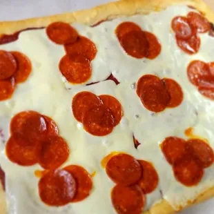 X-large 12 cut pepperoni pizza