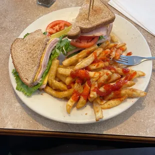 Chef &apos;s Classic Ham , Tuna Or Turkey sandwich