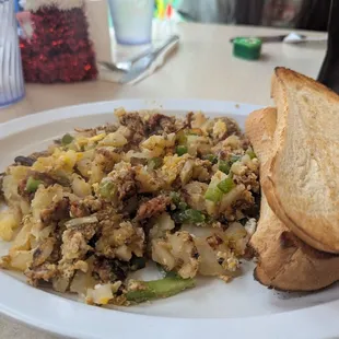 L-po Italian breakfast with white Italian bread, hot sausage, green peppers and scrambled eggs