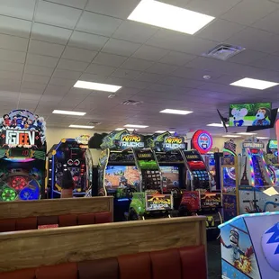 Dodgeball, Nitro Trucks driving game and sundown Halo