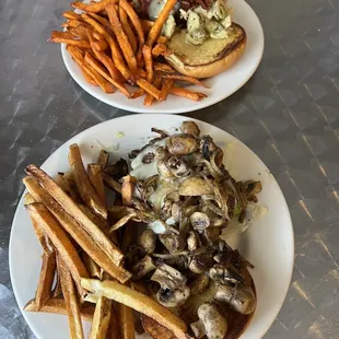 BLACK JACK BURGER &amp; MUSHROOM BURGER