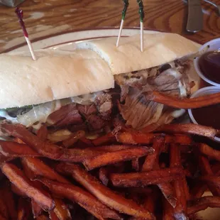 The chuckwagon with sweet potato fries