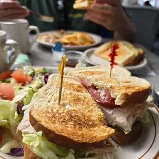 food, sandwiches