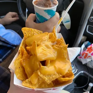 Nachos &amp; chocolate &amp; lemon waterice