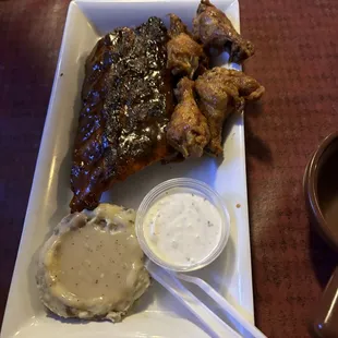 Ribs and wing combo