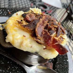 Grits and bacon side