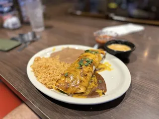 Salas Urban Cantina